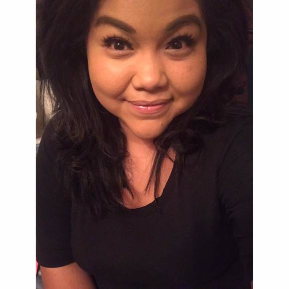 Meet your Posher, Christina - Picture 1 of 1